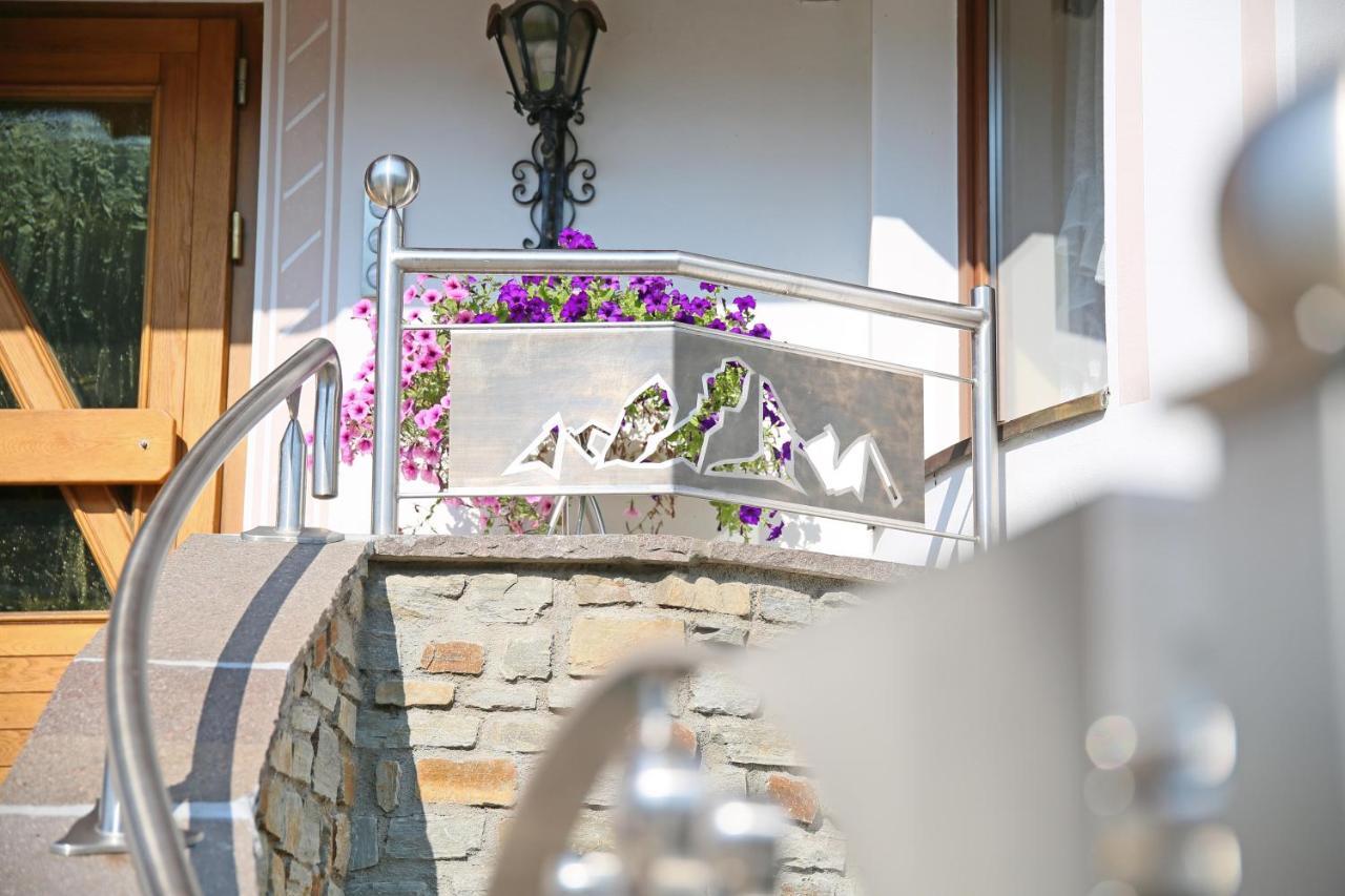 Pension Alpenhof B&B Colle Isarco Esterno foto