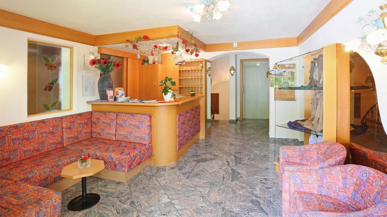 Pension Alpenhof B&B Colle Isarco Esterno foto