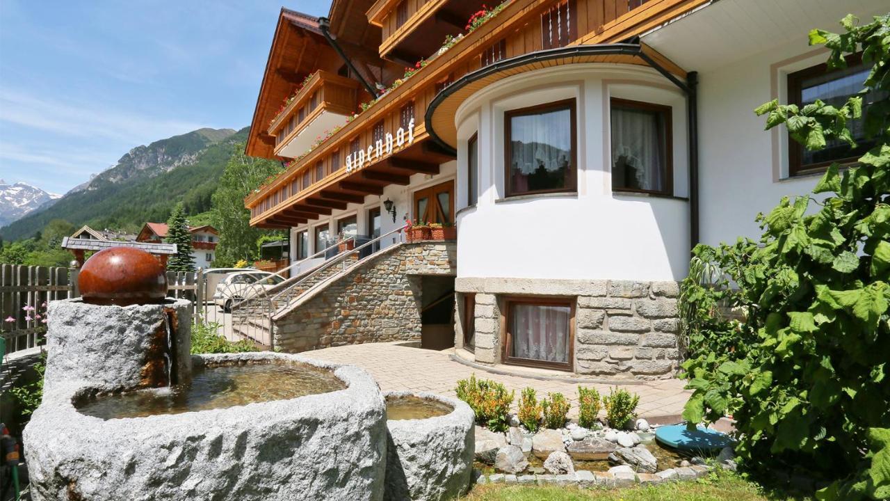 Pension Alpenhof B&B Colle Isarco Esterno foto