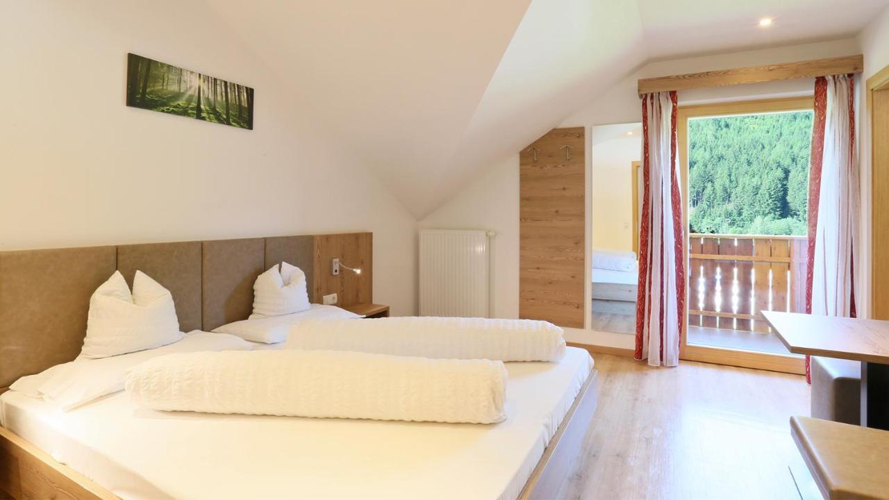 Pension Alpenhof B&B Colle Isarco Esterno foto