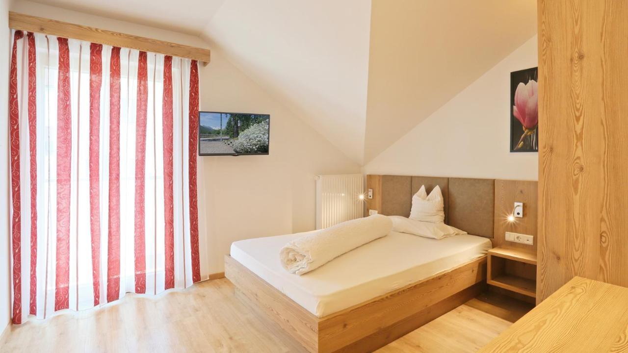 Pension Alpenhof B&B Colle Isarco Esterno foto